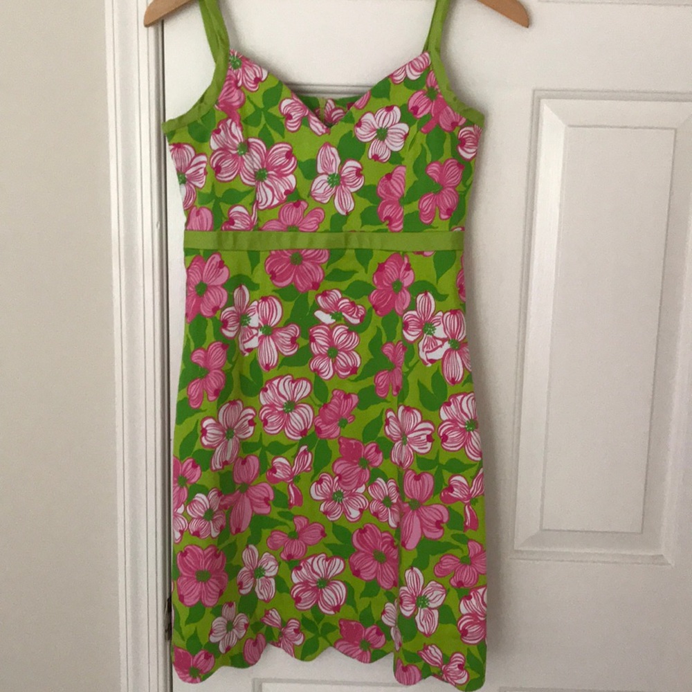 Floral sleeveless dress.